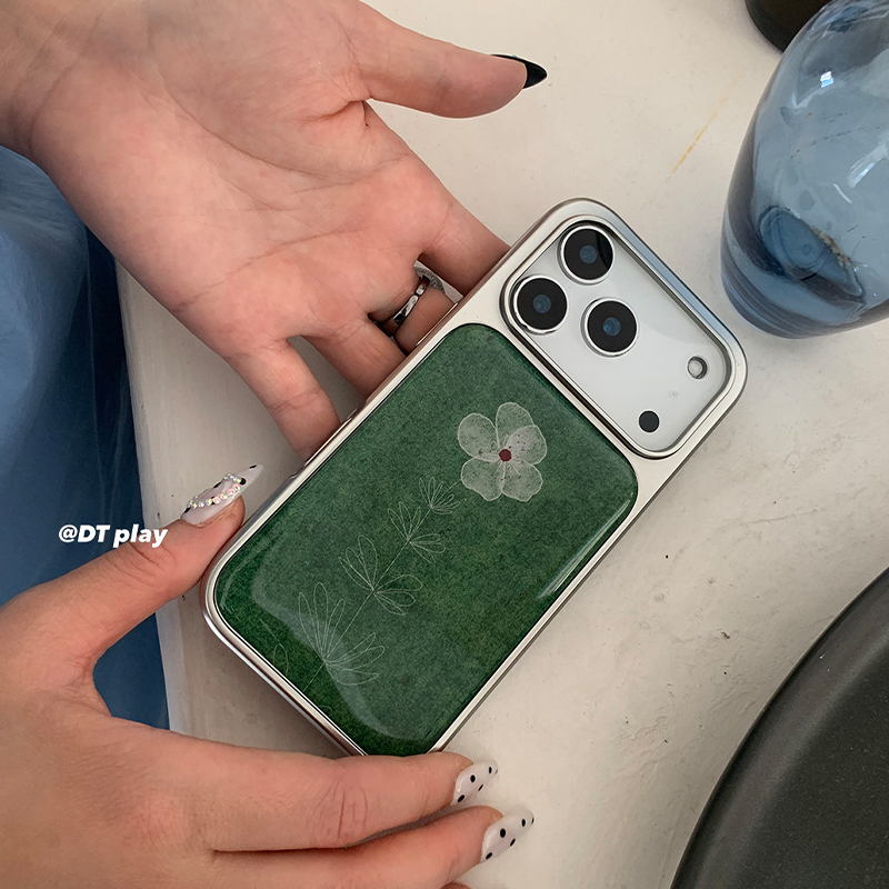 Phone Cases Green - غطاء خلفي للهاتف بتصميم زهور البابونج